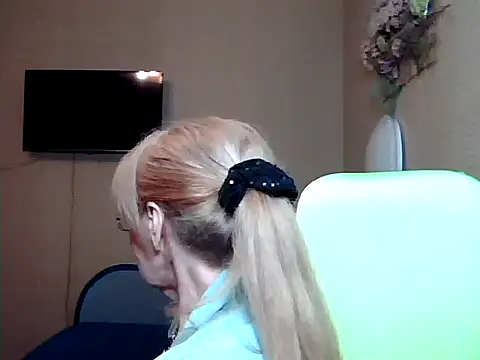 Margo Sweety online show from 19, 3, 2025