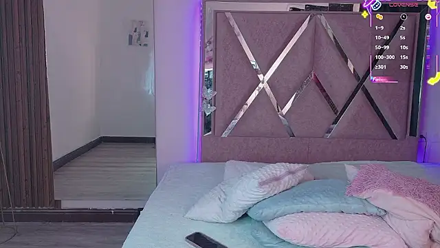 Ash Femboy online show from 8, 1, 2026