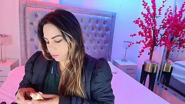 Lia adamsss online show from 5, 11, 2025