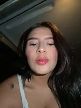 Snapshot of andrea_gomes_ chatting on 30, 4, 2026 andrea gomes online show from 30, 4, 2026