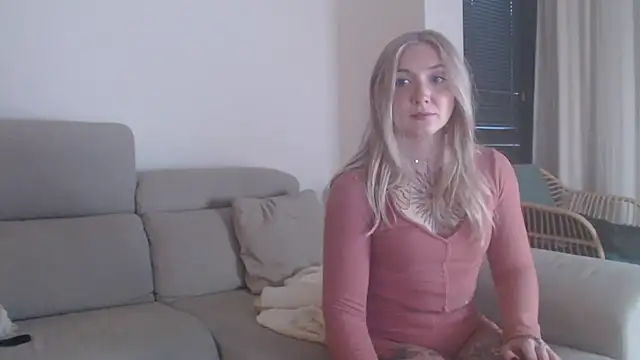 tattoobbgirl online show from 1, 12, 2025