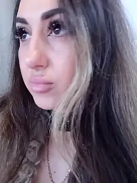 Brilliant-Splashes online show from 18, 3, 2025