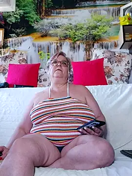 QueenPammy1 online show from 19, 9, 2025