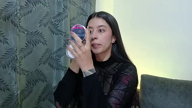 Misscarolsph online show from 10, 4, 2026