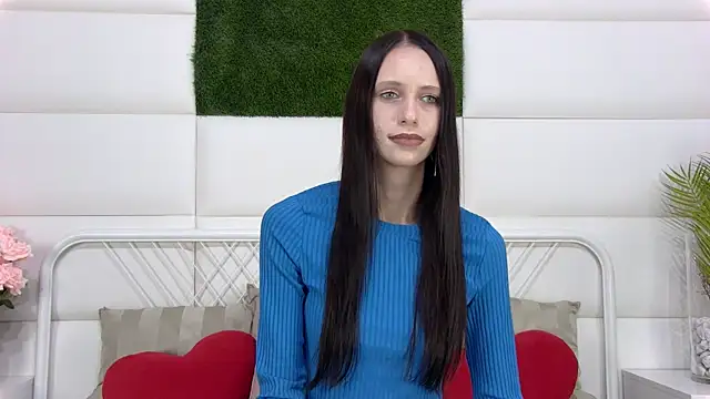 Snapshot of TaraHarris chatting on 19, 9, 2025 TaraHarris online show from 19, 9, 2025