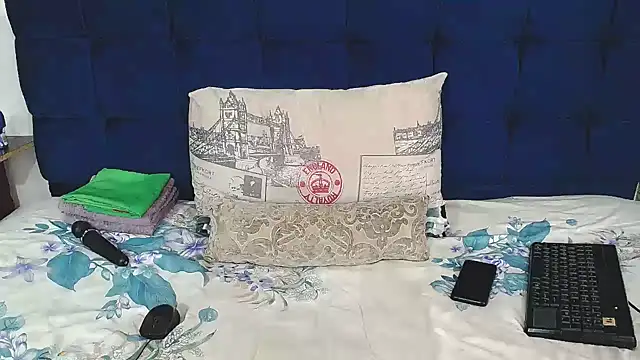 AriesCake online show from 7, 1, 2026