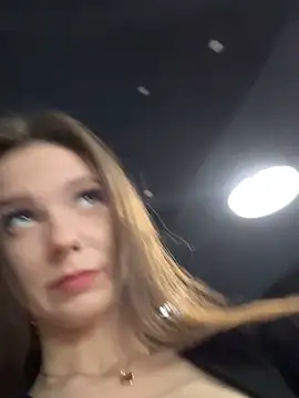 MilaBee online show from 3, 11, 2025