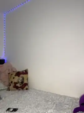 Snapshot of Deepika_padukoneNisha chatting on 16, 5, 2026 Deepika padukoneNisha online show from 16, 5, 2026