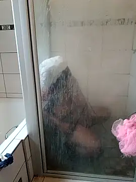 Bootylioustits online show from 23, 4, 2026