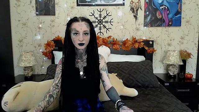 Snapshot of Velvetbat chatting on 3, 10, 2025 Velvetbat online show from 3, 10, 2025