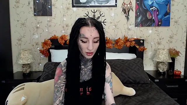 Snapshot of Velvetbat chatting on 5, 10, 2025 Velvetbat online show from 5, 10, 2025