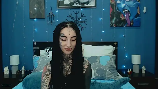 Snapshot of Velvetbat chatting on 15, 6, 2026 Velvetbat online show from 15, 6, 2026