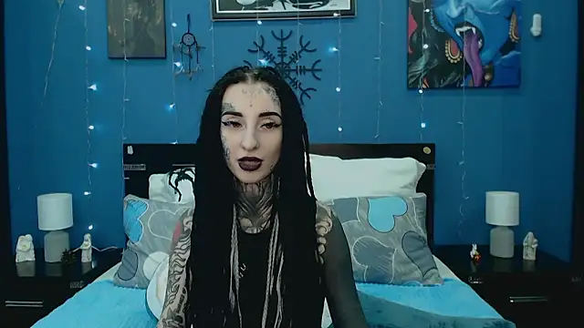 Snapshot of Velvetbat chatting on 18, 6, 2026 Velvetbat online show from 18, 6, 2026