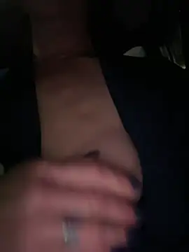 Lilbeezie81 online show from 2, 2, 2026