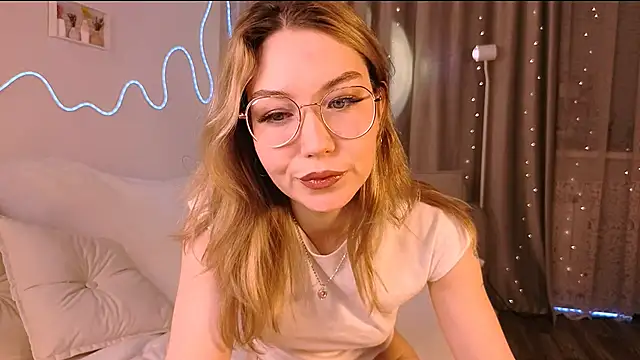 Lilo Sims online show from 29, 11, 2025