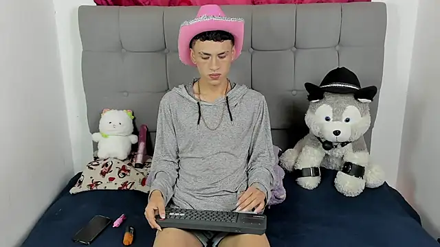 jeims hotboy online show from 4, 7, 2026