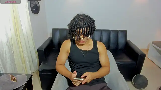 Snapshot of samxx_muscle chatting on 26, 6, 2026 samxx muscle online show from 26, 6, 2026
