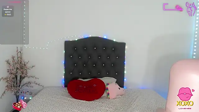 Snapshot of kitty_girl__ chatting on 23, 9, 2025 kitty girl online show from 23, 9, 2025