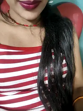 Snapshot of Eshwari_Chopra chatting on 1, 5, 2026 Eshwari Chopra online show from 1, 5, 2026