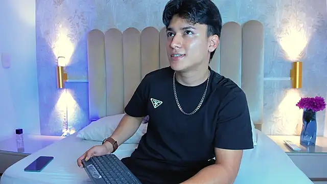 THE LITTLE LIAM online show from 5, 12, 2025