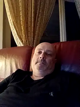 Alexis Bull online show from 8, 3, 2026