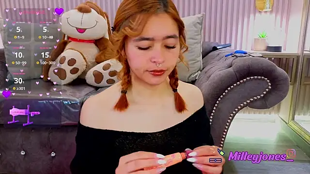 Snapshot of MilleyJones chatting on 2, 7, 2026 MilleyJones online show from 2, 7, 2026