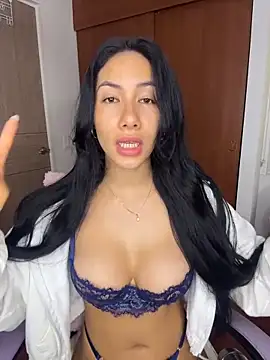 ArianaReynoldss online show from 8, 3, 2026