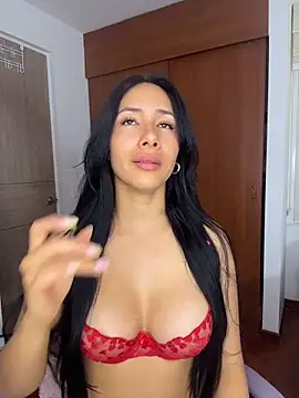 ArianaReynoldss online show from 17, 3, 2026