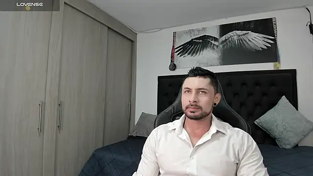 santi aesthetic online show from 26, 9, 2025