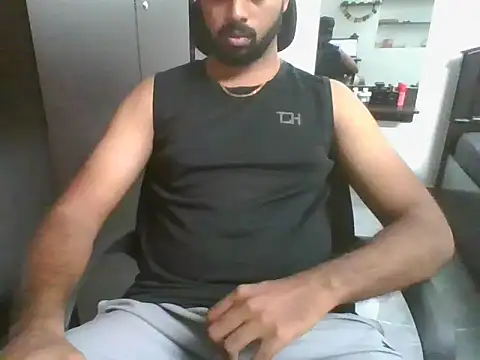 lovelyakash69 online show from 4, 4, 2026