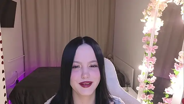 Betty  Davvis online show from 3, 3, 2026