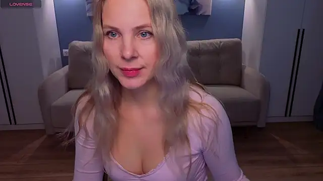 MelanieBennett online show from 10, 5, 2026