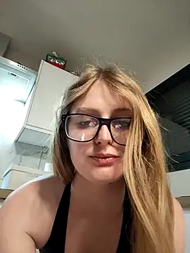 tuny x online show from 17, 4, 2026