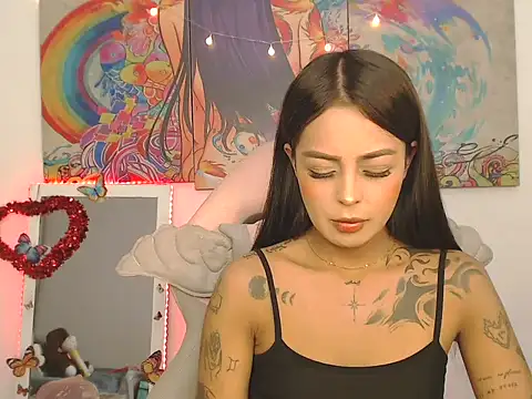 Snapshot of Sweetcandy18_Little chatting on 9, 10, 2025 Sweetcandy18 Little online show from 9, 10, 2025