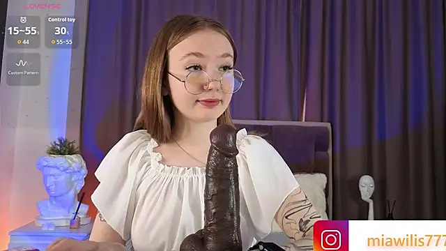 MiaWillis  online show from 27, 9, 2025