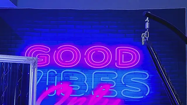 AlessiaCroft online show from 6, 4, 2026