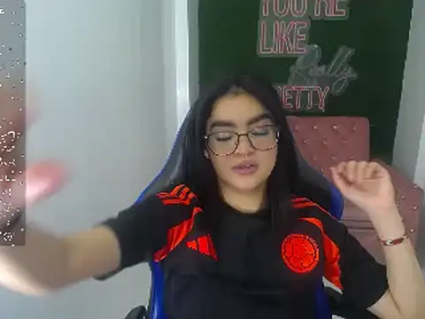 clementine t online show from 10, 9, 2025