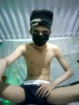 HannanKhan25 online show from 4, 3, 2026