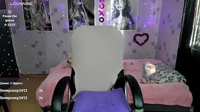 Snapshot of Medussa_katt chatting on 16, 12, 2025 Medussa katt online show from 16, 12, 2025