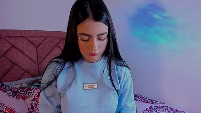 mialeia01 online show from 24, 9, 2025