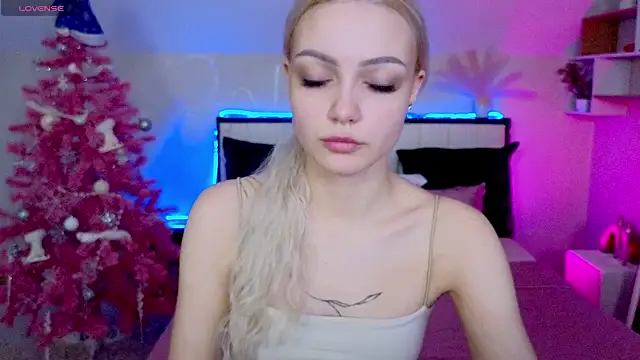 LinaLirian online show from 6, 1, 2026