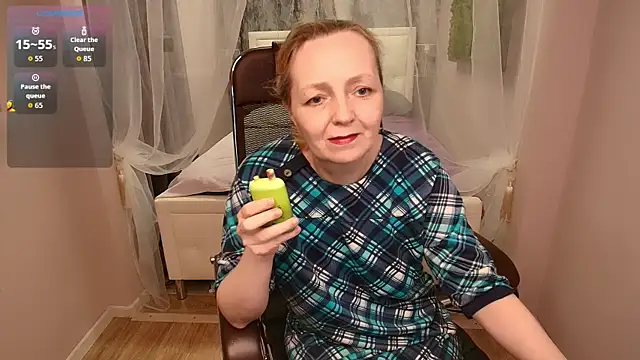 Karen Villis online show from 9, 4, 2026