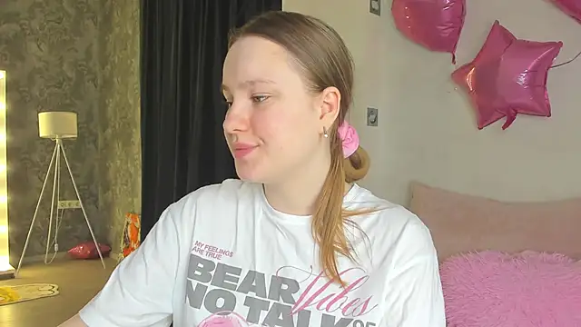 Snapshot of Candy_Cansew chatting on 6, 6, 2026 Candy Cansew online show from 6, 6, 2026