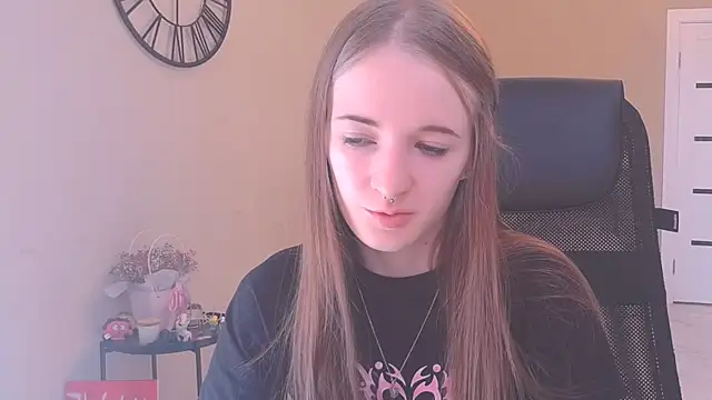 Snapshot of KateKayer chatting on 18, 9, 2025 KateKayer online show from 18, 9, 2025