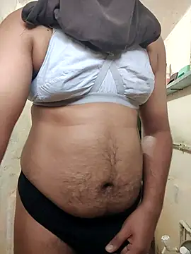 Snapshot of Brown69_guy chatting on 2, 11, 2025 Brown69 guy online show from 2, 11, 2025