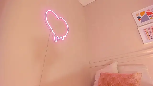  lucia 18 online show from 16, 10, 2025