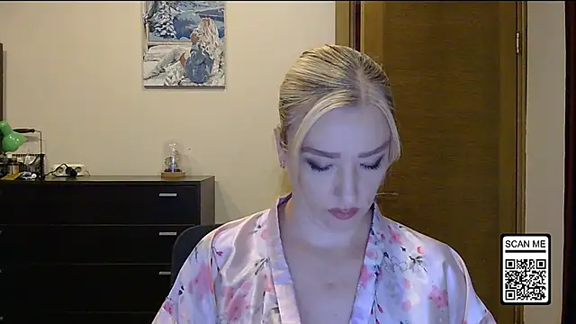 Wild Silk Desire online show from 20, 10, 2025