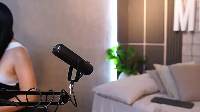 Susan wall online show from 27, 4, 2026