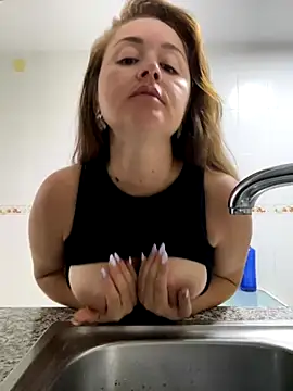 Snapshot of IvannaDivina chatting on 29, 9, 2025 IvannaDivina online show from 29, 9, 2025