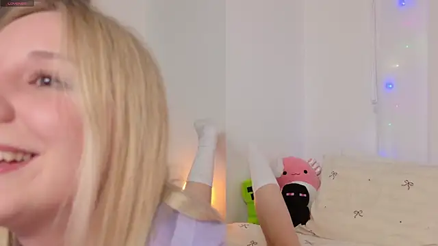 Snapshot of SabrinaRosed chatting on 4, 10, 2025 SabrinaRosed online show from 4, 10, 2025